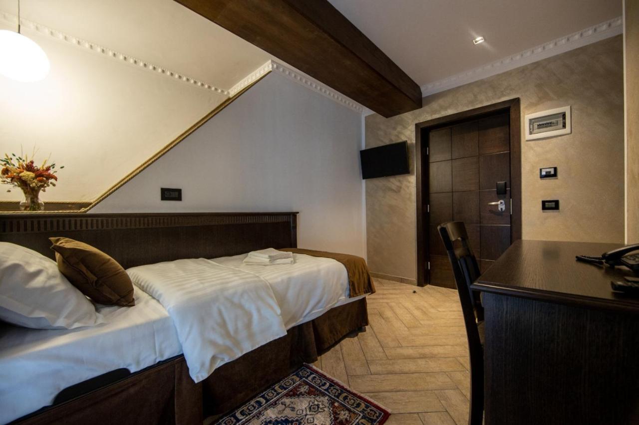 Hotel Hanul Tentea-Pasul Gutai Baia-Sprie Esterno foto